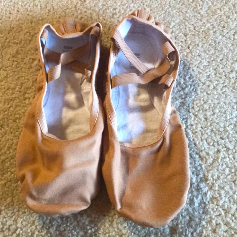 Dance shoes